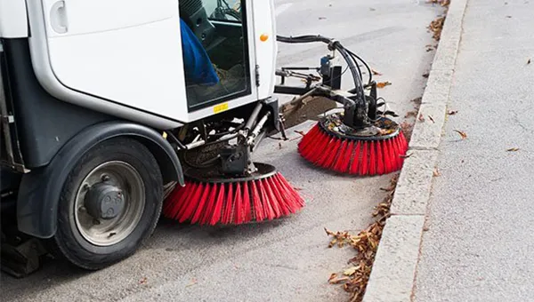 The Beginner's Guide on Main Brooms: A Key Component for Road Sweeper Operations